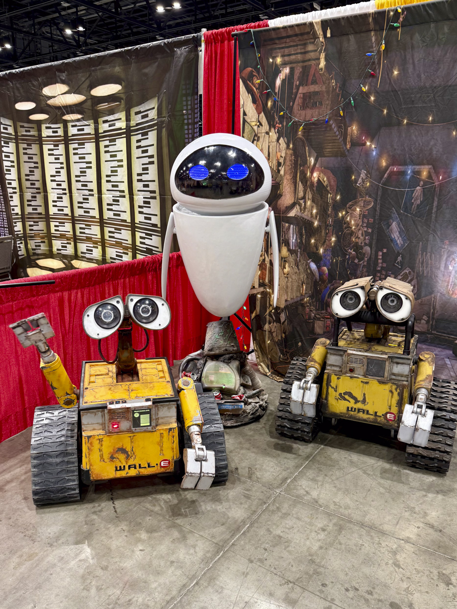 Wall-E, BB-8, Grogu and more IRL! - exhibit detail 5